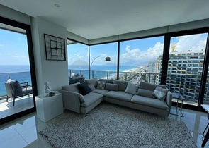 Квартира с панорамным видом на первой береговой линии