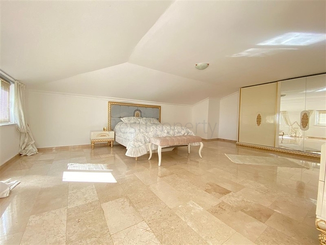 Пентхаус в районе Тосмур