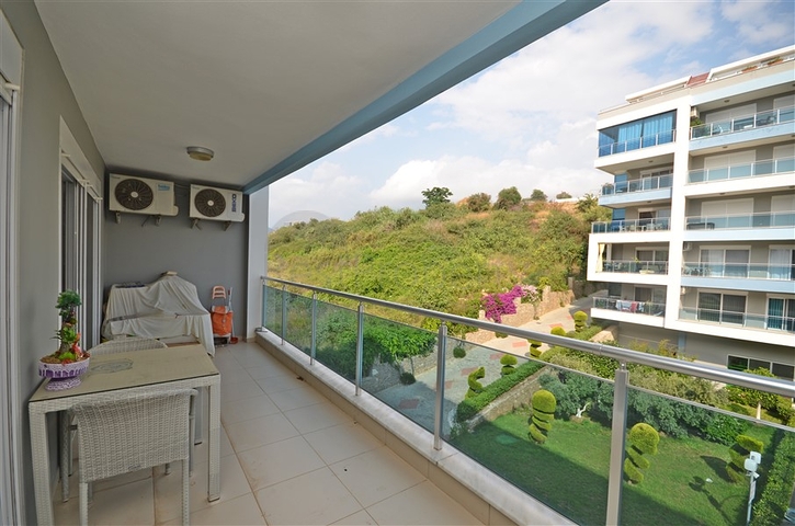 Квартира 1+1 в районе Кестель с богатой инфраструктурой