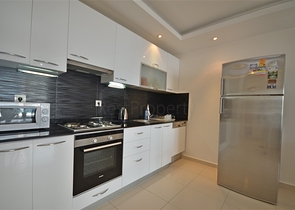 Квартира 1+1 в районе Кестель с богатой инфраструктурой