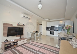 Квартира 1+1 в районе Кестель с богатой инфраструктурой