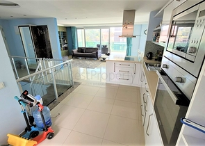 Двухуровневая квартира 3+1 в одном из жилых комплексов района Каргыджак