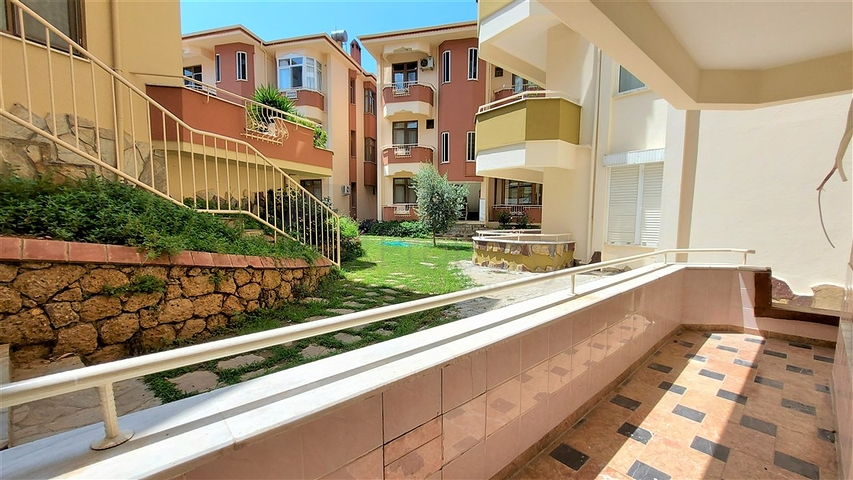 Меблированная трехкомнатная квартира с отдельной кухней 