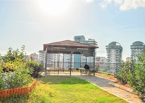 Меблированная трехкомнатная квартира с отдельной кухней 