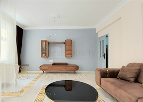 Меблированная трехкомнатная квартира с отдельной кухней 