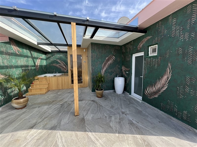 Пентхаус 4+1 в центре района Махмутлар