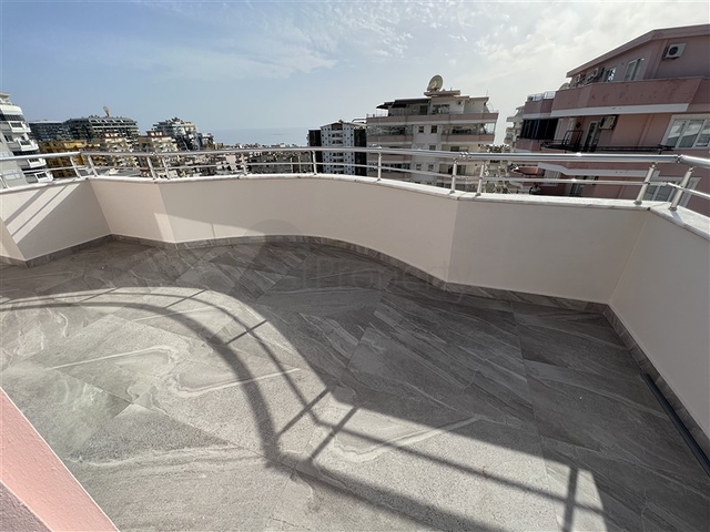 Пентхаус 4+1 в центре района Махмутлар