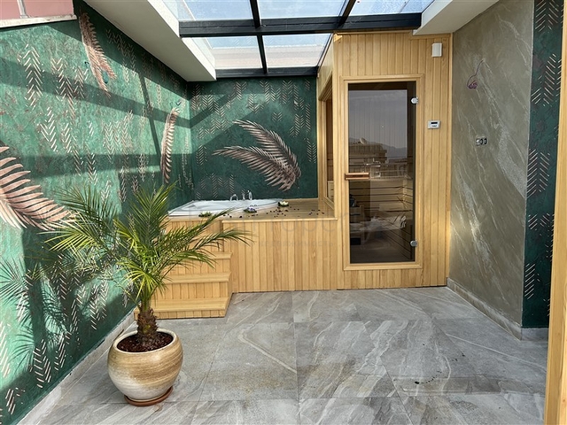 Пентхаус 4+1 в центре района Махмутлар