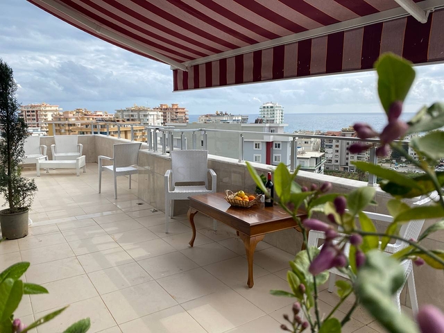 Квартира планировкой 2+1 в районе Махмутлар