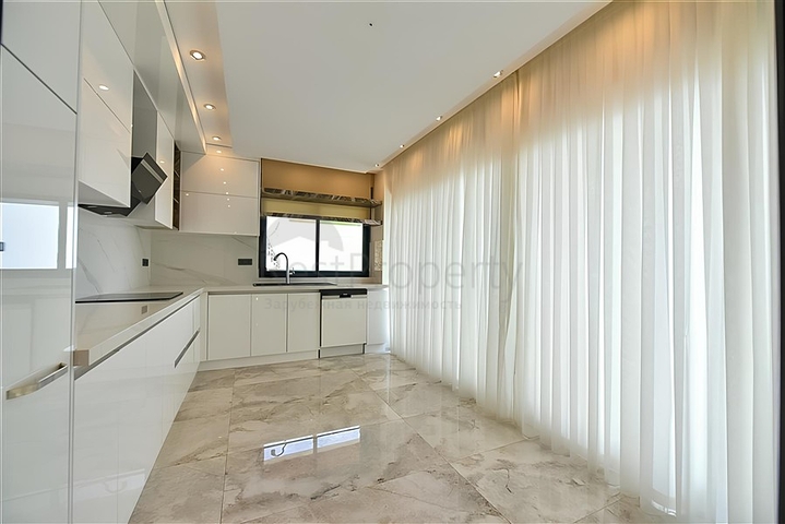 Виллы с потрясающим видом в районе Бекташ