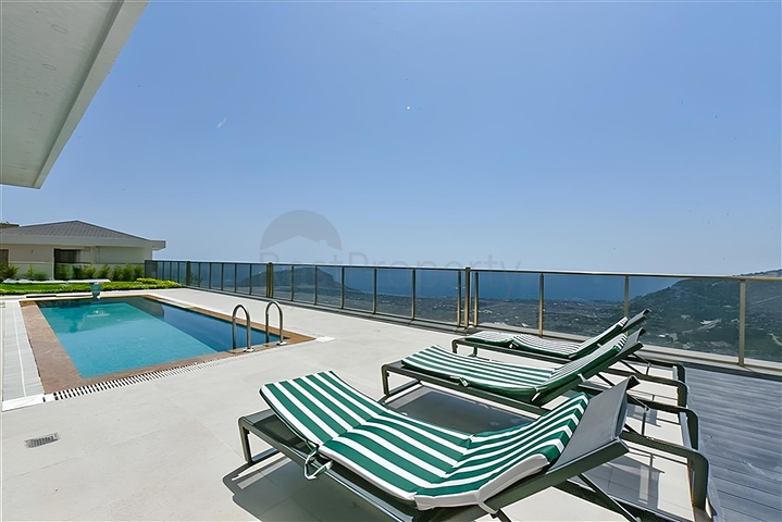 Виллы с потрясающим видом в районе Бекташ