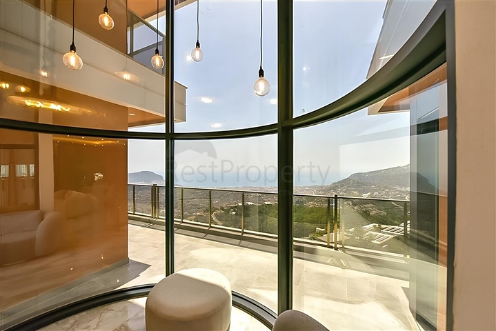 Виллы с потрясающим видом в районе Бекташ