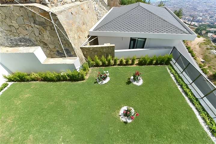 Виллы с потрясающим видом в районе Бекташ