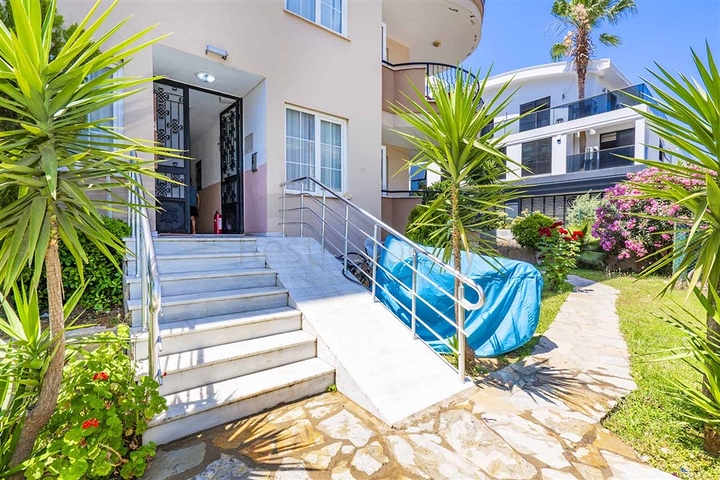 Просторный пентхаус 4+1 для большой семьи