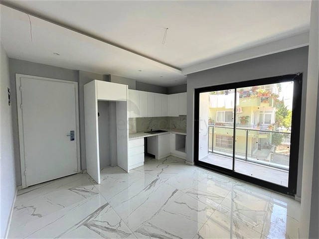 Новые апартаменты 1+1 в центре Алании