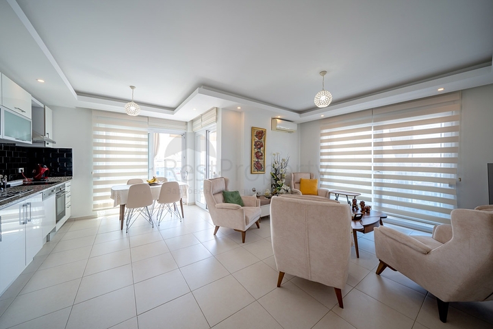 Пентхаус 4+1 с видом на море в люксовом комплексе в районе Авсаллар