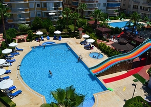 Квартира 2+1 с видом на море в районе Махмутлар