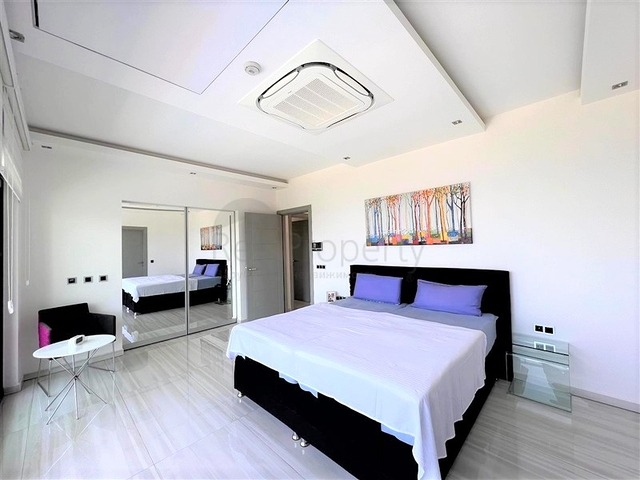 Эксклюзивная вилла с панорамным видом в центре Алании