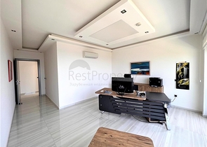 Эксклюзивная вилла с панорамным видом в центре Алании