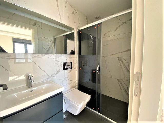 Трехкомнатная квартира в районе Тосмур