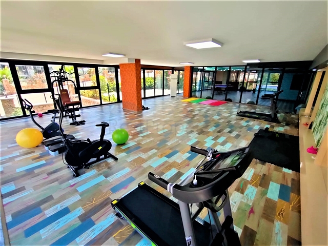 Трехкомнатная квартира в районе Тосмур