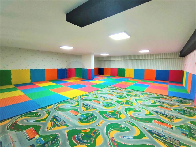 Трехкомнатная квартира в районе Тосмур