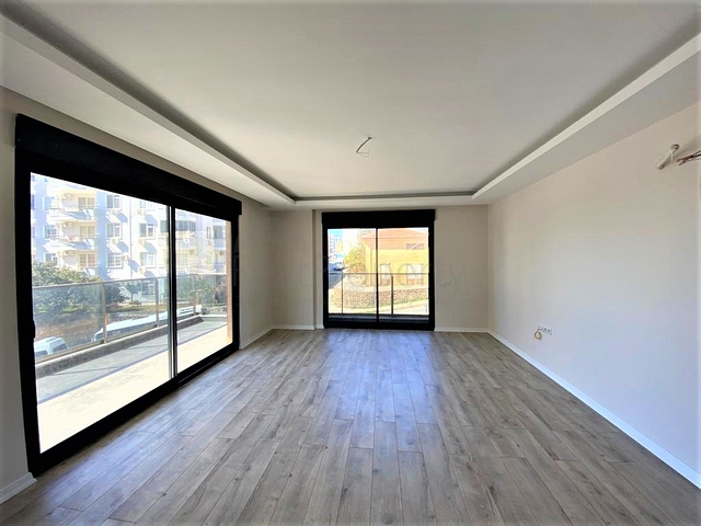 Трехкомнатная квартира в районе Тосмур