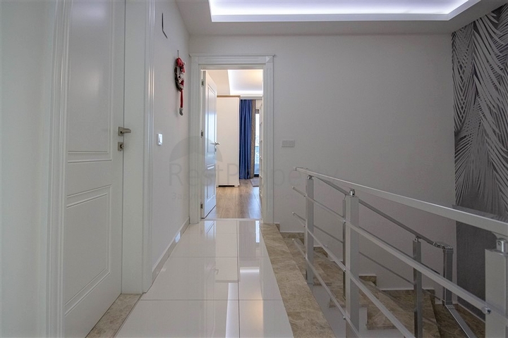 Пентхаус 3+1 в районе Махмутлар