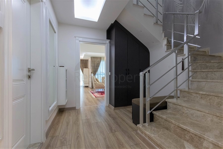 Пентхаус 3+1 в районе Махмутлар