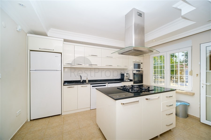 Вилла в живописном районе Авсаллар