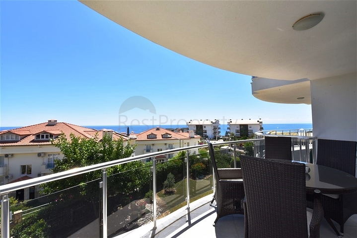 Апартаменты 2+1 с видом на море