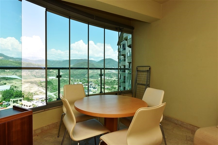 Квартира 2+1 в комплексе отельного типа в Каргыджаке