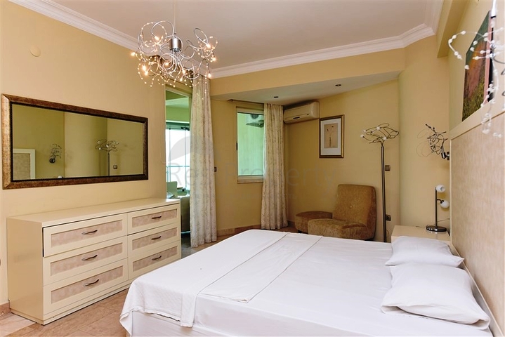 Квартира 2+1 в комплексе отельного типа в Каргыджаке