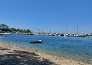 Привлекательные виллы в окружении пышной природы