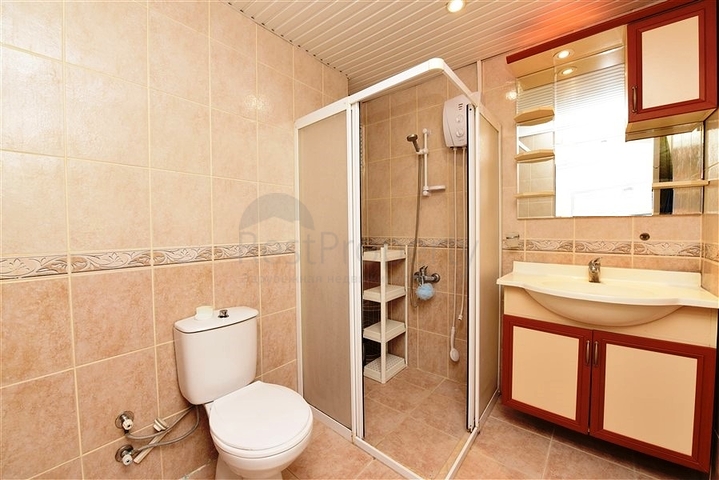 Трехкомнатная квартира с отдельной кухней