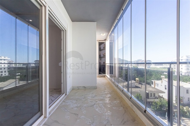 Большая квартира 1+1 в районе Махмутлар 