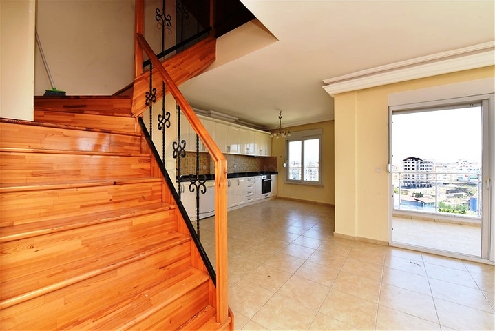 Просторная квартира в районе Авсаллар