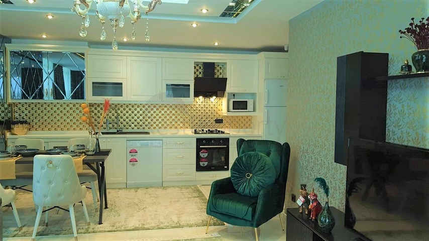 Меблированная квартира 2+1 в 50 м от моря 