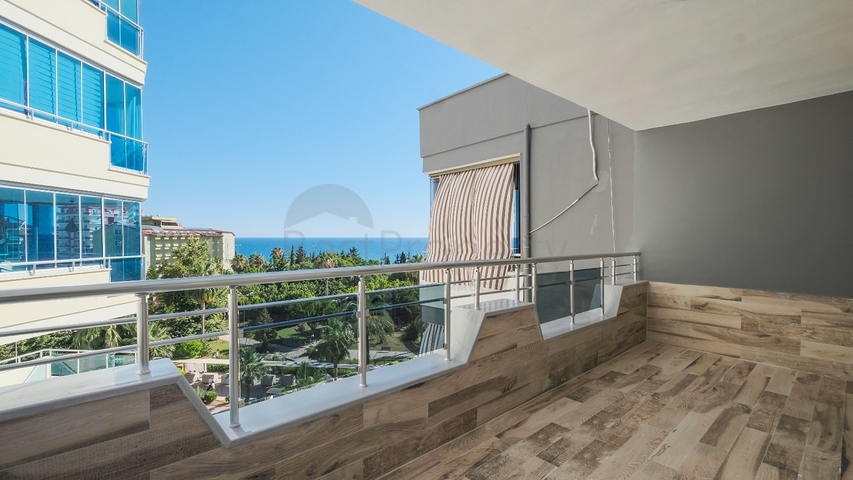 Апартаменты 2+1 в районе Махмутлар