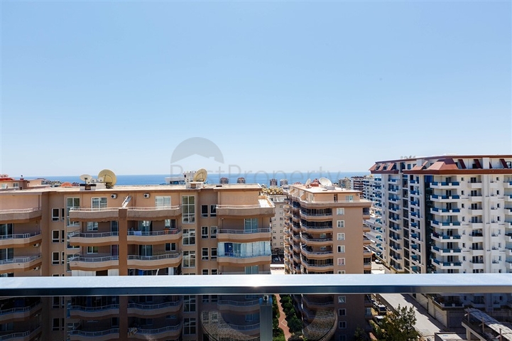 Трехкомнатная квартира в комплексе люкс класса 