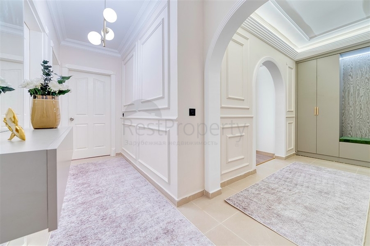 Квартира 2+1 с дизайнерским ремонтом в одном из самых зеленых комплексов Алании