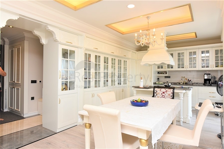 Апартаменты 4+1 в комплексе класса люкс 