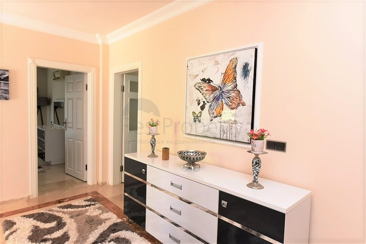 Вилла с видом на Средиземное море в районе Демирташ