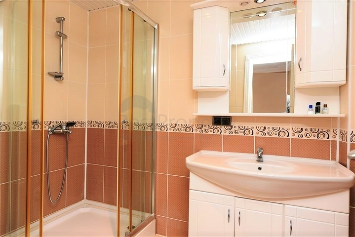 Вилла с видом на Средиземное море в районе Демирташ