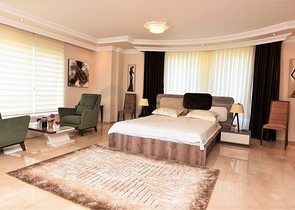 Вилла с видом на Средиземное море в районе Демирташ