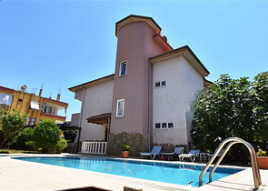 Вилла с видом на Средиземное море в районе Демирташ