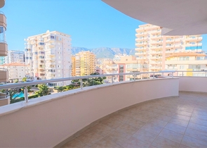 Квартира с большой площадью в Махмутларе