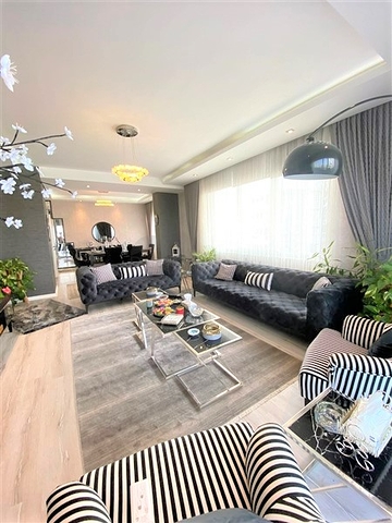 Продается пентхаус 4+1 в районе Махмутлар