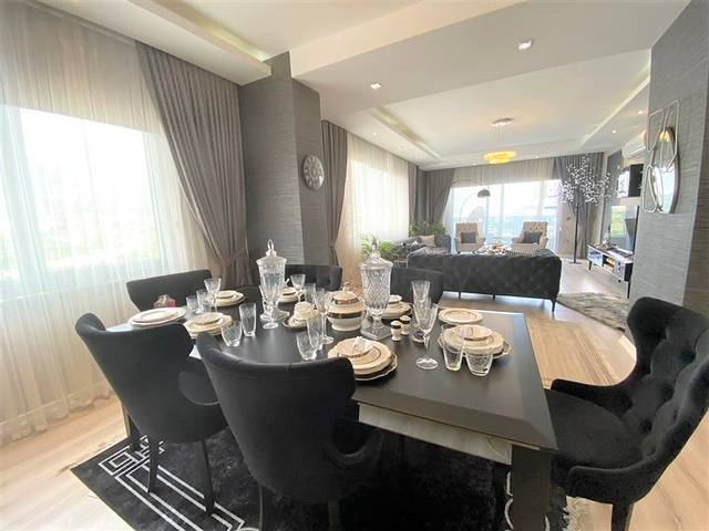 Продается пентхаус 4+1 в районе Махмутлар