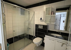 Трехкомнатная квартира в комплексе с развитой инфраструктурой в Авсалларе